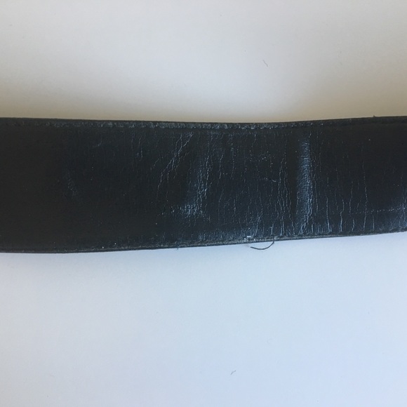 🌹3 for one🌹Faux leather vintage belt - Picture 8 of 9